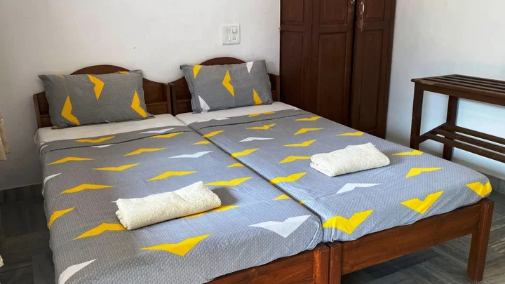 Кандолим: Peravel Beach Holiday Home