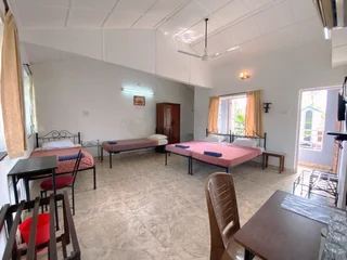 Кандолим: Peravel Beach Holiday Home