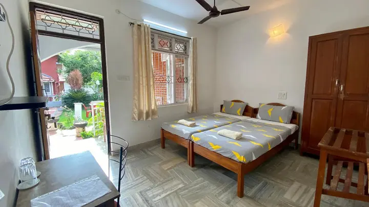 Кандолим: Peravel Beach Holiday Home