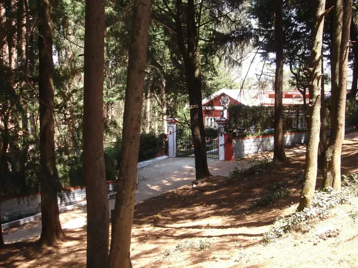 Ути: The Red House