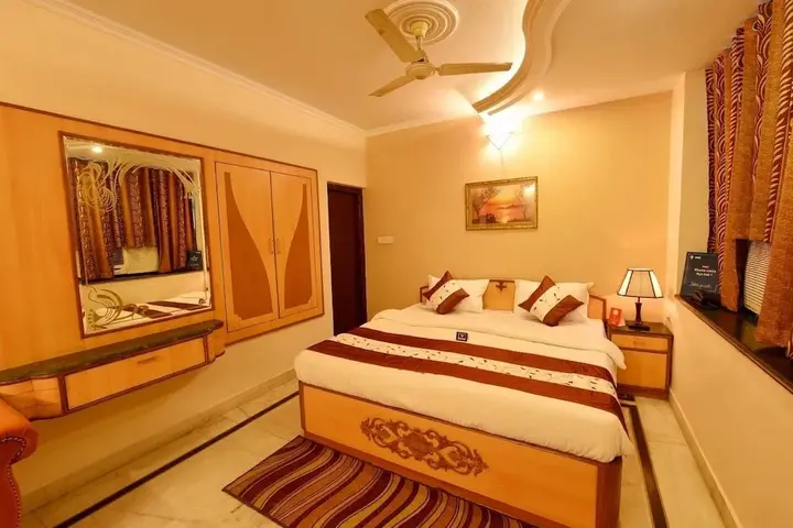Гвалиор: Hotel Mahima