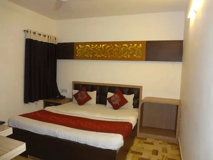 Гвалиор: Hotel Mahima