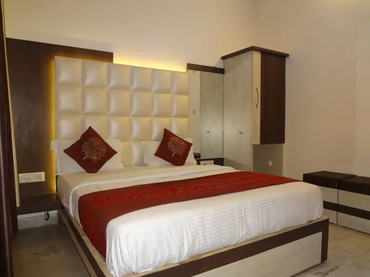 Гвалиор: Hotel Mahima