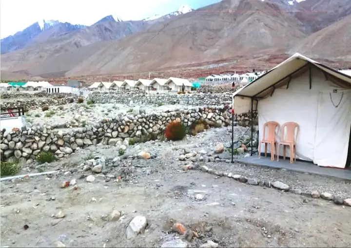 Спангмик: Royal Camp - Pangong