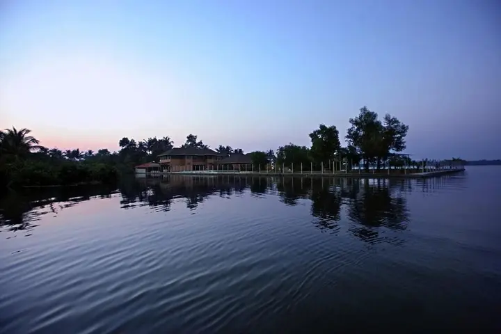 Cherthala: Grand Ayur Island