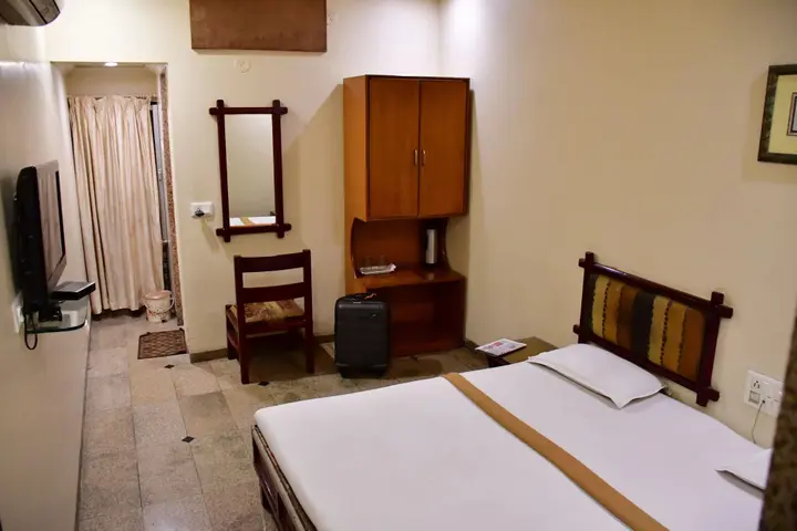 Amravati: Hotel Vinayak Residency