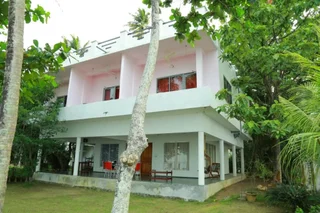 Мухамма: orchid lake view homestay