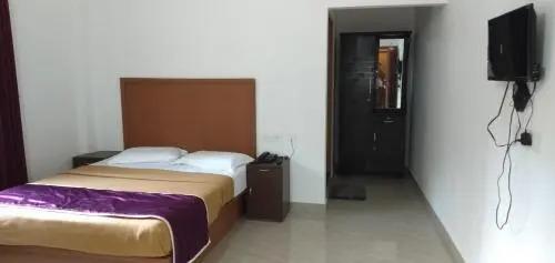 Муннар: Rock Inn Munnar