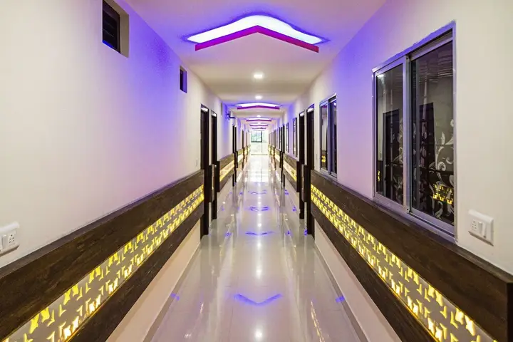 Sri Sai Suites by OYO Rooms — фото 6