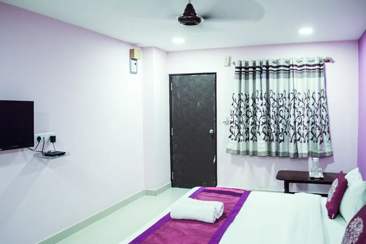 Бангалор: Sri Sai Suites by OYO Rooms