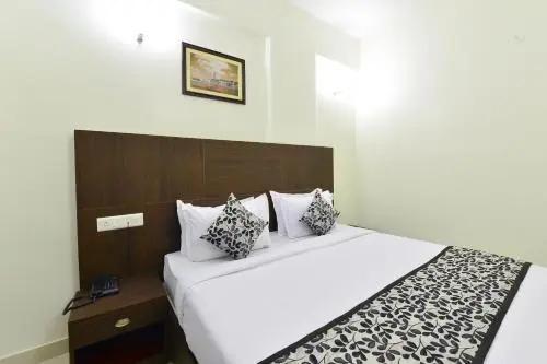 Шиккамагалуру: Giri Inn