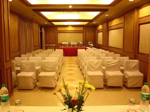 Кумили: Hotel Sithara International