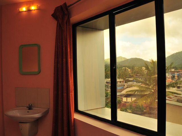Кумили: Hotel Sithara International