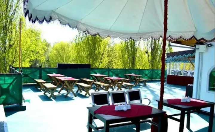 Шринагар: Hotel Green Leaf