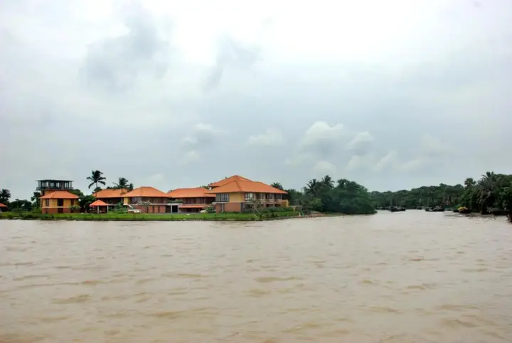 Райчак: Ganga Kutir