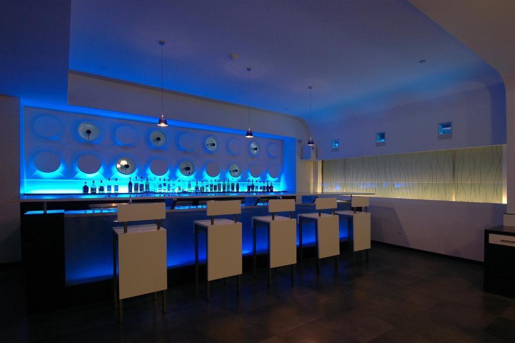 Нью-Дели: The Hans Hotel New Delhi