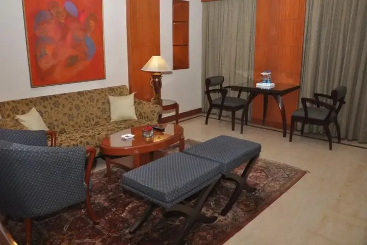 Нью-Дели: The Hans Hotel New Delhi