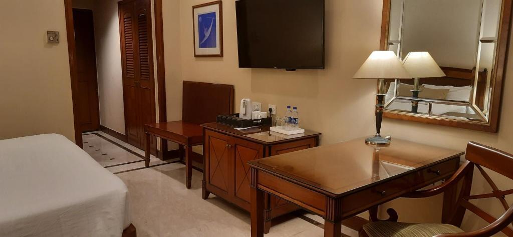 Нью-Дели: The Hans Hotel New Delhi