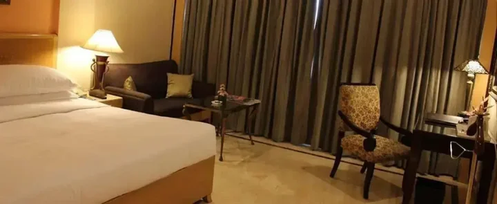 Нью-Дели: The Hans Hotel New Delhi