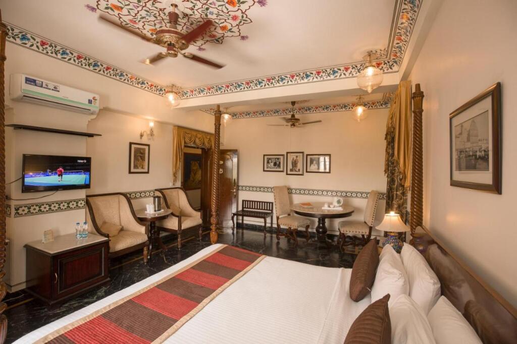 Джайпур: Umaid Mahal - A Heritage Style Boutique Hotel