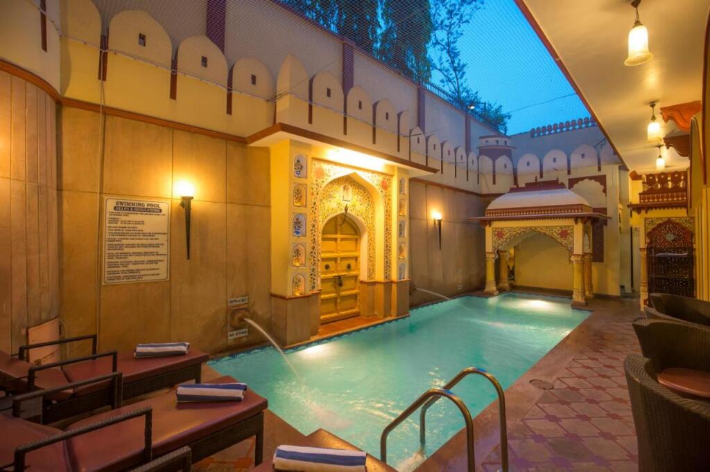 Джайпур: Umaid Mahal - A Heritage Style Boutique Hotel