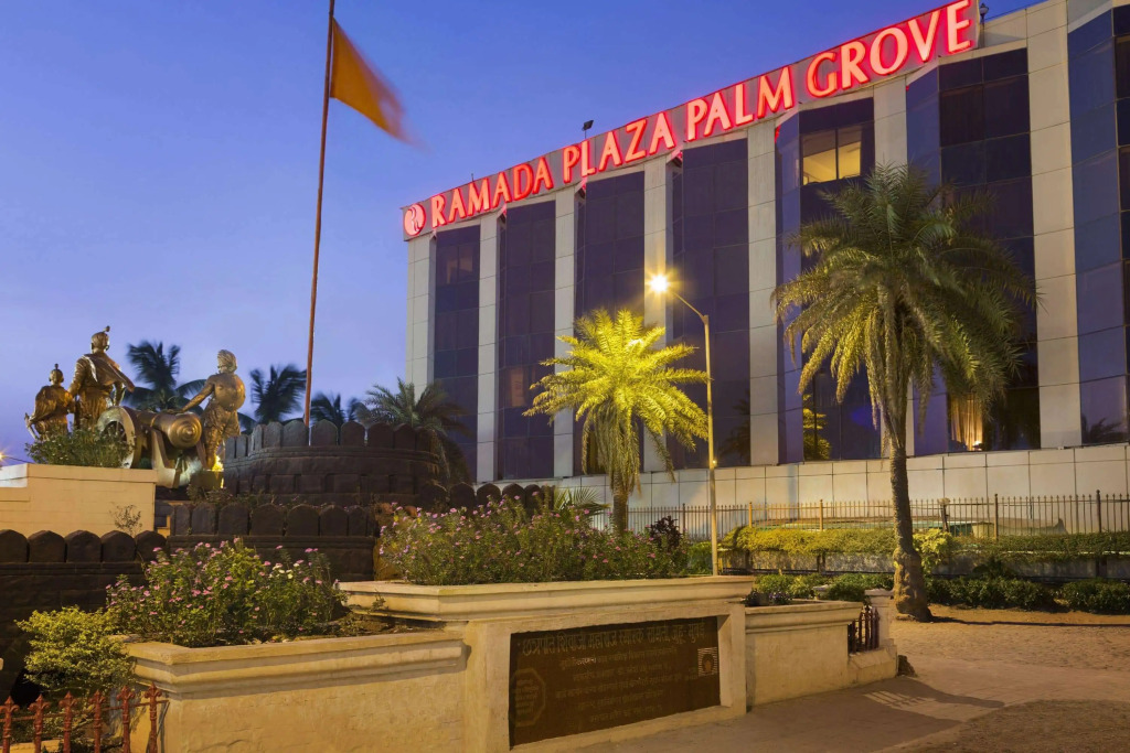 Мумбаи: Ramada Plaza by Wyndham Palm Grove