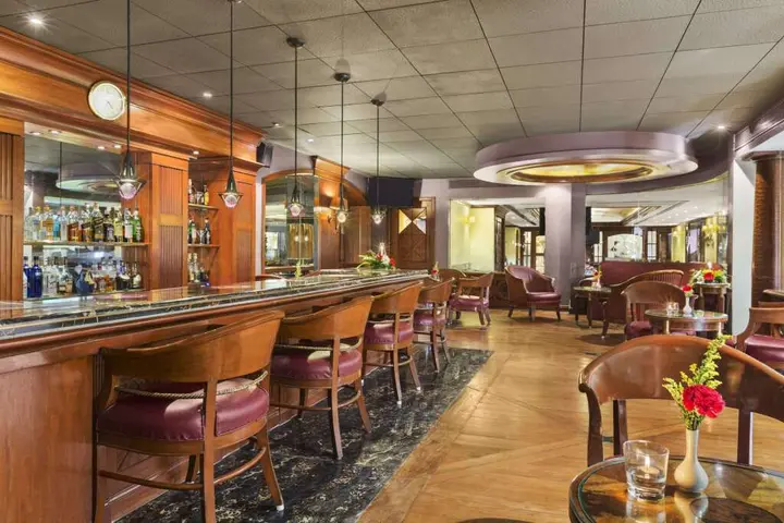 Мумбаи: Ramada Plaza by Wyndham Palm Grove