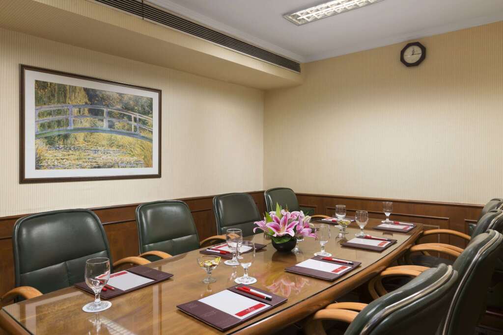 Мумбаи: Ramada Plaza by Wyndham Palm Grove