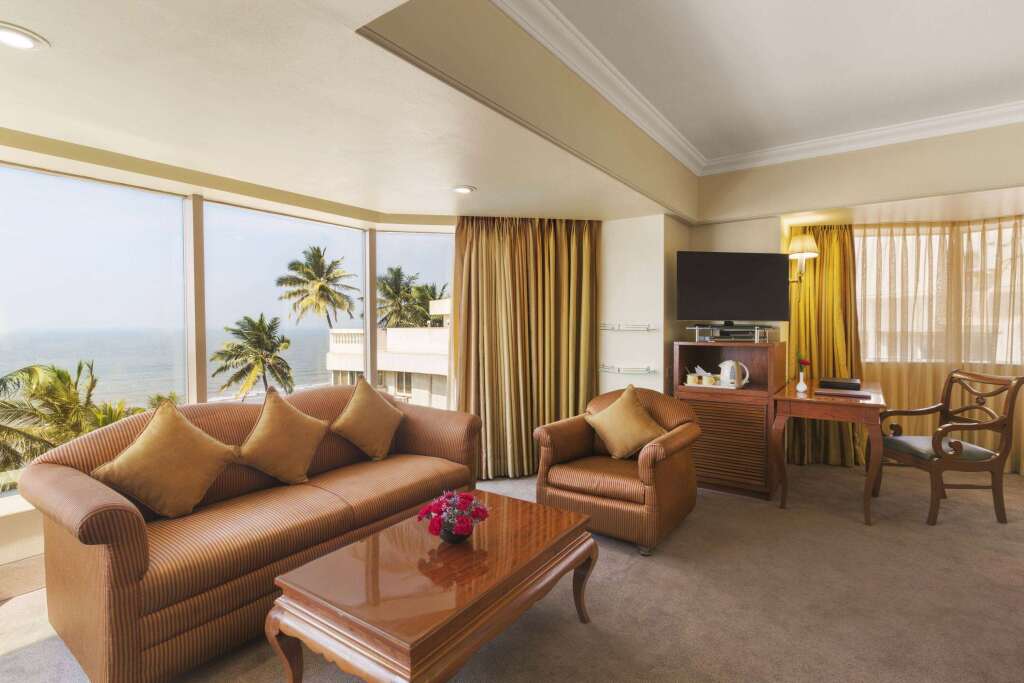 Мумбаи: Ramada Plaza by Wyndham Palm Grove