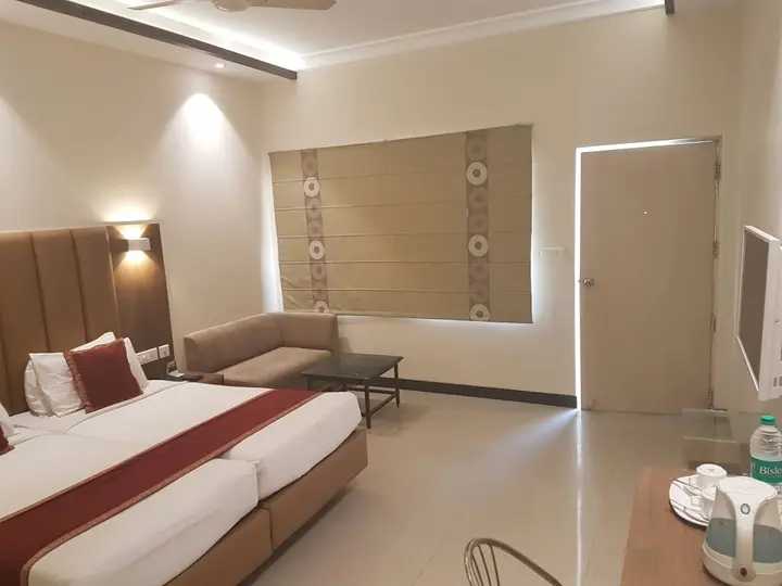 Агра: Grand Hotel Agra