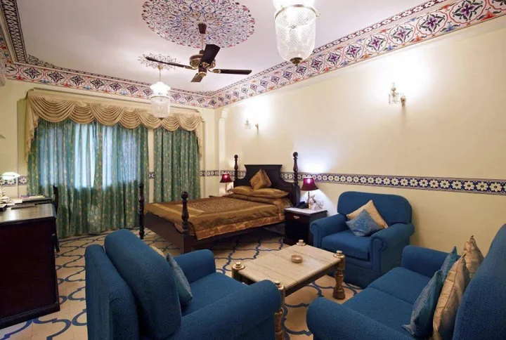 Джайпур: Umaid Bhawan - A Heritage Style Boutique Hotel