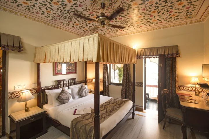 Джайпур: Umaid Bhawan - A Heritage Style Boutique Hotel