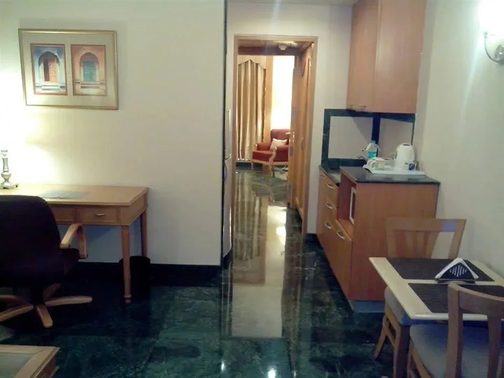 Нойда: Savoy Suites Noida