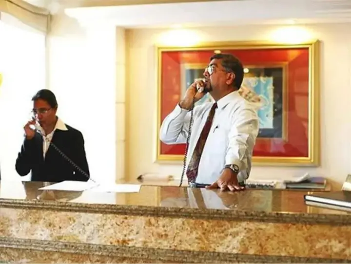 Нойда: Savoy Suites Noida