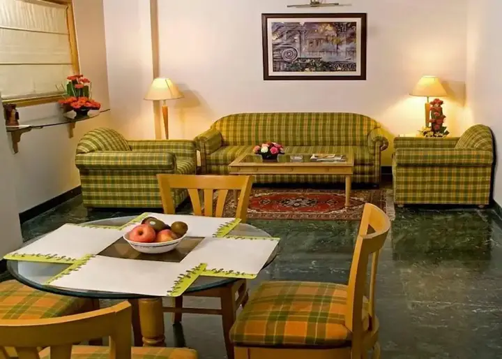 Нойда: Savoy Suites Noida