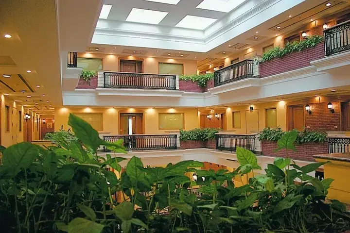 Нойда: Savoy Suites Noida