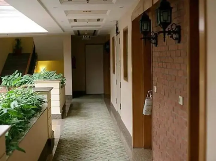 Нойда: Savoy Suites Noida