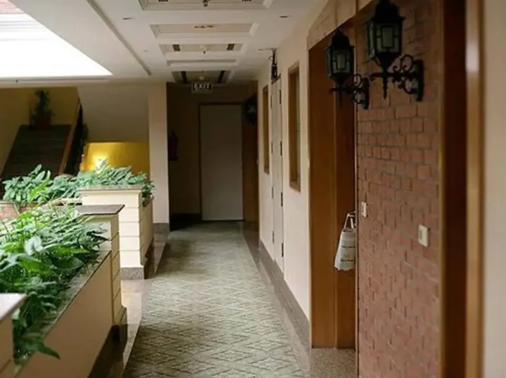 Нойда: Savoy Suites Noida