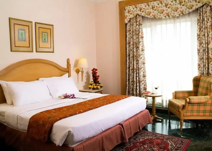 Нойда: Savoy Suites Noida