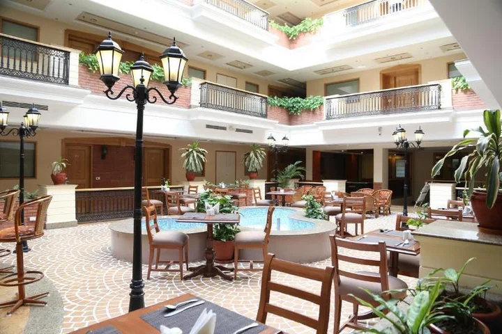 Нойда: Savoy Suites Noida