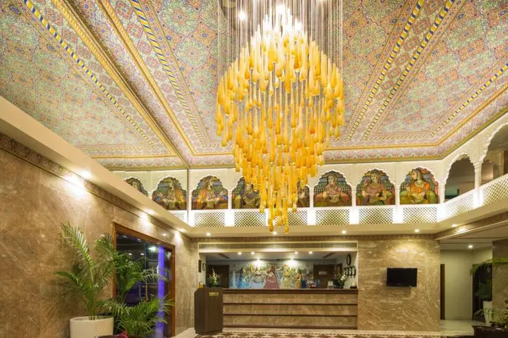 Джайпур: Vesta Maurya Palace