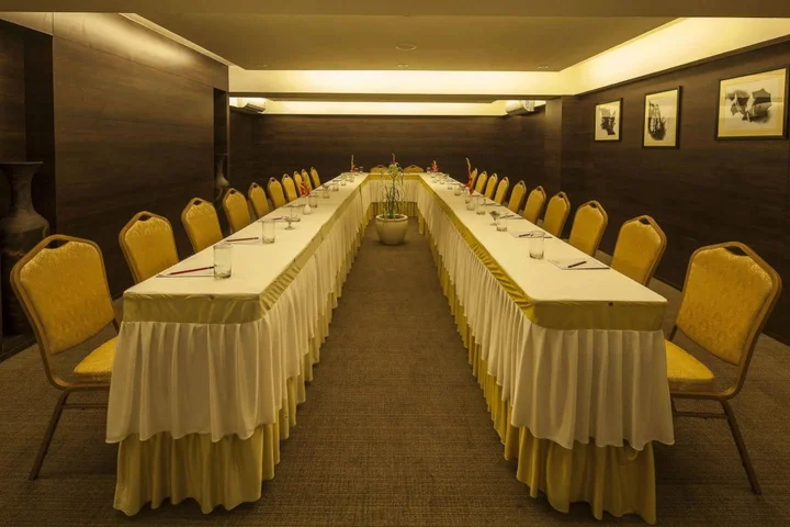 Джайпур: Vesta Maurya Palace