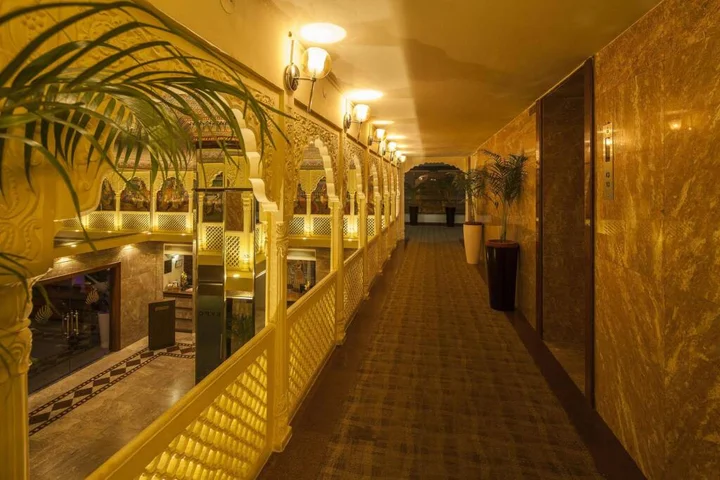 Джайпур: Vesta Maurya Palace