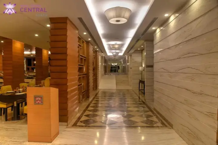 Нави-Мумбай: Royal Orchid Central Grazia