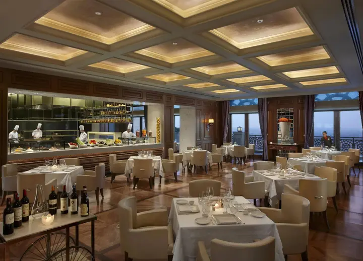 Нью-Дели: The Leela Palace New Delhi