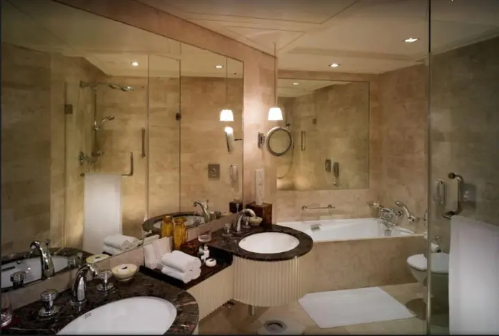 Мумбаи: The Leela Mumbai