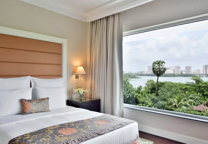 Мумбаи: Lakeside Chalet - Mumbai, Marriott Executive Apartments