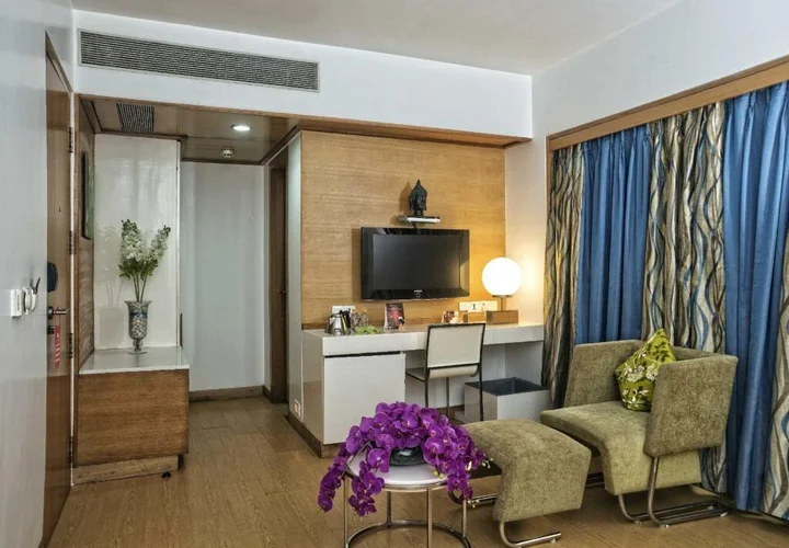 Нави-Мумбай: Yogi Executive, Navi Mumbai
