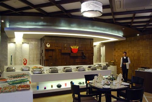 Бангалор: Lords Plaza, Bengaluru