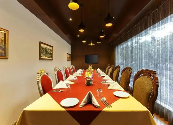 Бангалор: La Marvella, Bengaluru
